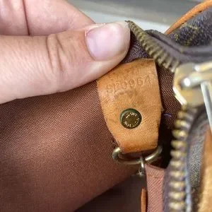 AUTHENTIC LOUIS VUITTON VINTAGE MONOGRAM SPEEDY 30 SP0964